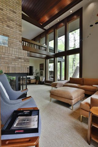 815 Lookout Point Drive, Columbus, OH 43235