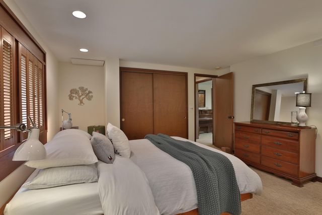 815 Lookout Point Drive, Columbus, OH 43235