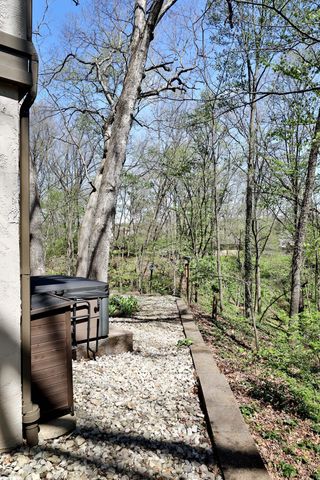 815 Lookout Point Drive, Columbus, OH 43235