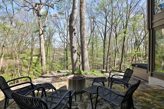 815 Lookout Point Drive, Columbus, OH 43235