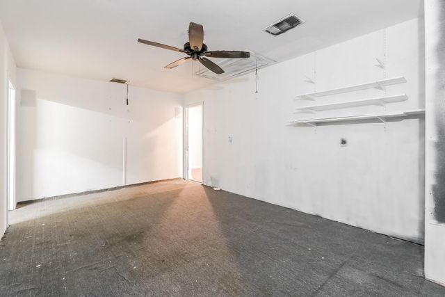 20017 Hubert R. Humphrey RD, Manor, TX 78653