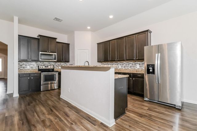20017 Hubert R. Humphrey RD, Manor, TX 78653