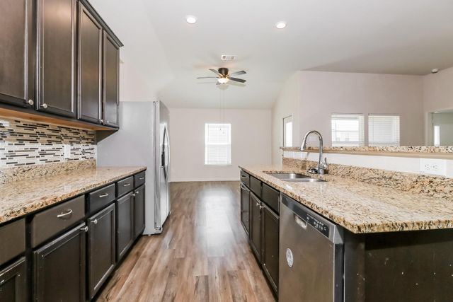 20017 Hubert R. Humphrey RD, Manor, TX 78653
