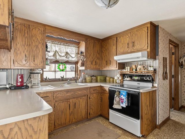 1330 Fernando DRIVE, Ashwaubenon, WI 54115