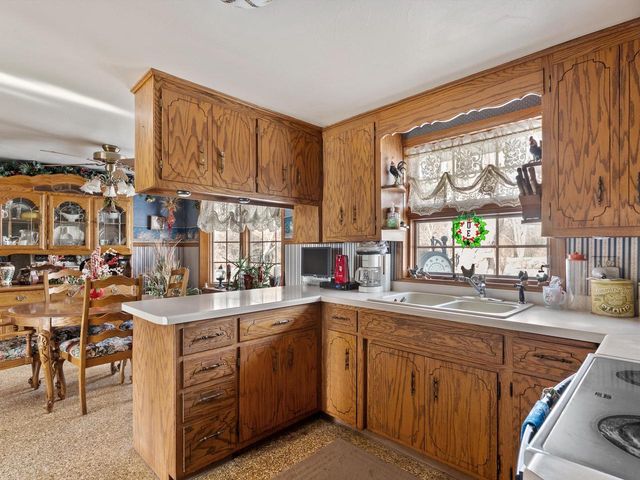 1330 Fernando DRIVE, Ashwaubenon, WI 54115