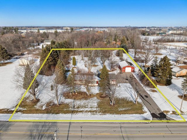 1330 Fernando DRIVE, Ashwaubenon, WI 54115