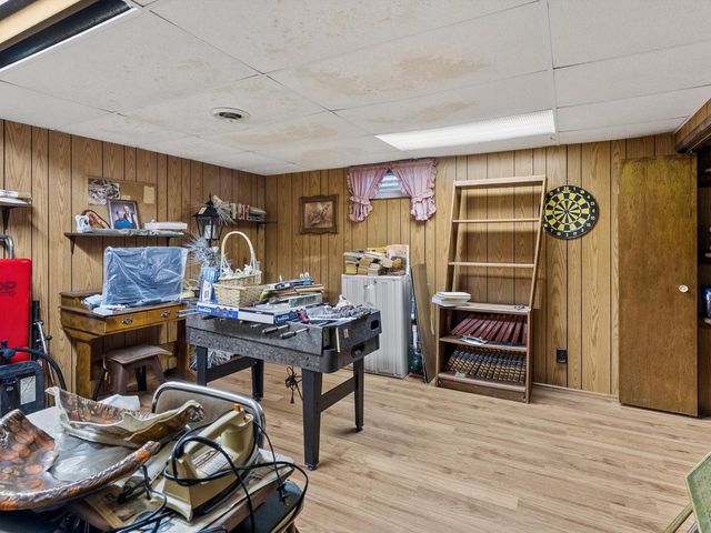 1330 Fernando DRIVE, Ashwaubenon, WI 54115