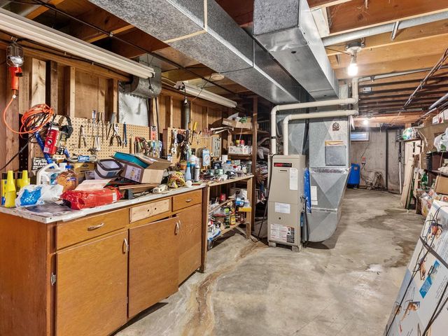 1330 Fernando DRIVE, Ashwaubenon, WI 54115