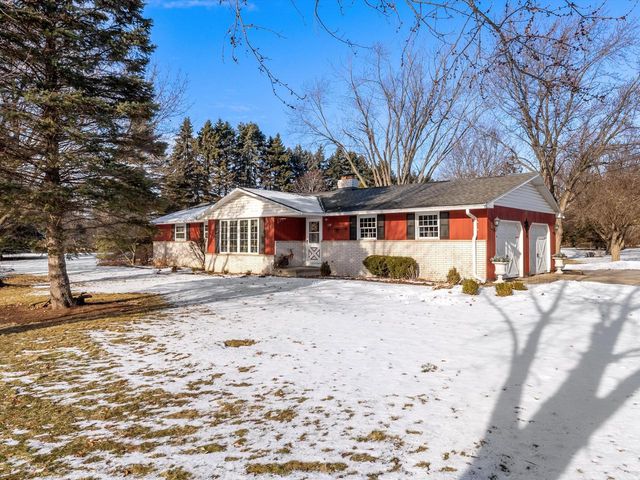 1330 Fernando DRIVE, Ashwaubenon, WI 54115