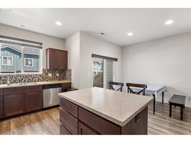 8611 Ne 13TH Pl, Vancouver, WA 98665