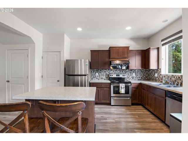 8611 Ne 13TH Pl, Vancouver, WA 98665