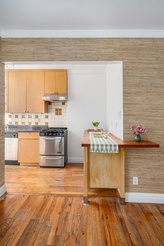 32 W 40th St Apt 4H, New York City, NY 10018