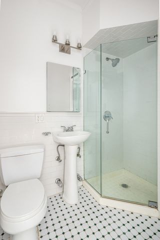 32 W 40th St Apt 4H, New York City, NY 10018