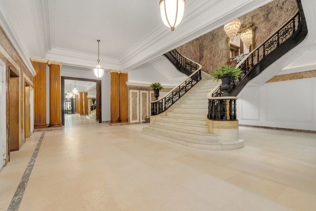 32 W 40th St Apt 4H, New York City, NY 10018
