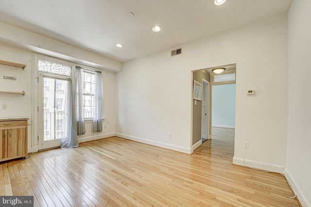 1401 COLUMBIA RD NW #219, Washington, DC 20009