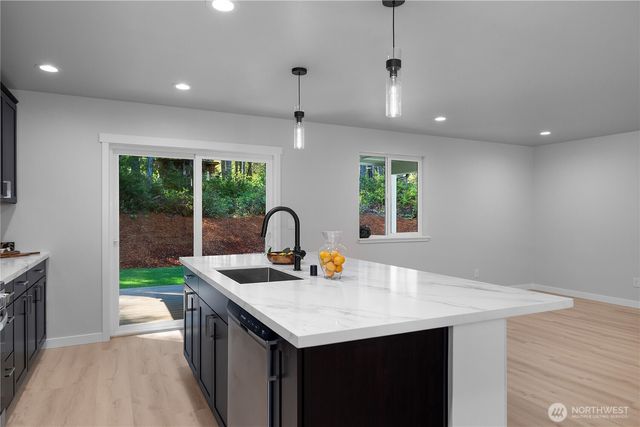 20 E Meadow Mist Place, Belfair, WA 98528