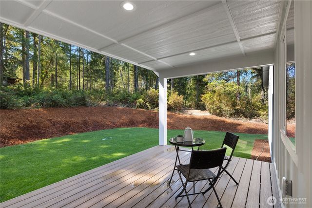 20 E Meadow Mist Place, Belfair, WA 98528