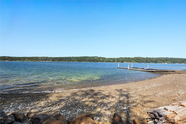 20 E Meadow Mist Place, Belfair, WA 98528
