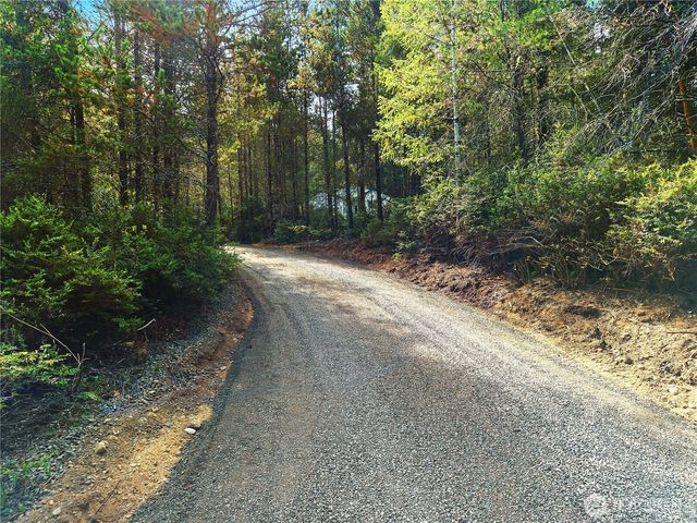 20 E Meadow Mist Place, Belfair, WA 98528