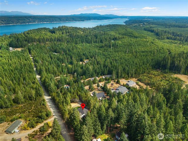 20 E Meadow Mist Place, Belfair, WA 98528