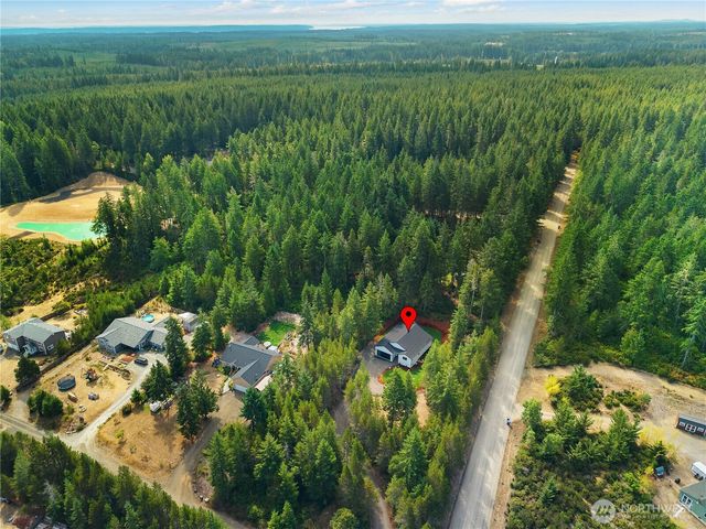 20 E Meadow Mist Place, Belfair, WA 98528