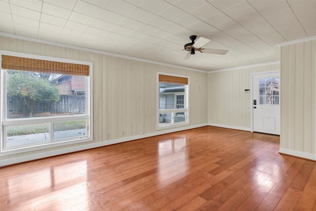 4032 Dexter Avenue, Fort Worth, TX 76107