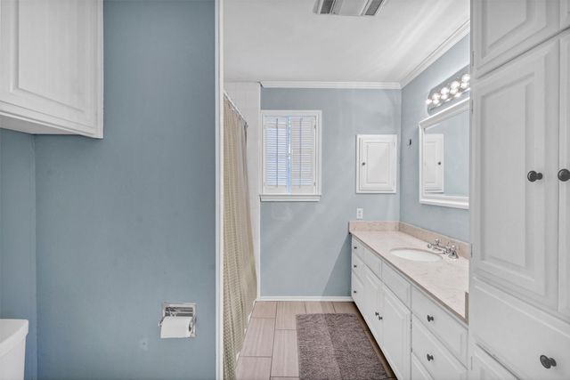 4032 Dexter Avenue, Fort Worth, TX 76107