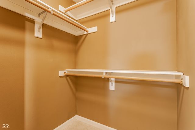 1732 Creekside Lane W, Carmel, IN 46032