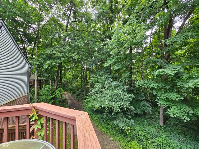 1732 Creekside Lane W, Carmel, IN 46032