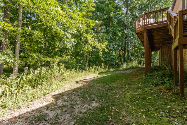 1732 Creekside Lane W, Carmel, IN 46032