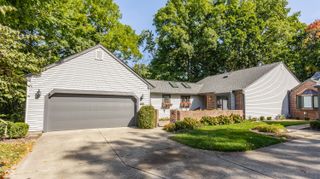 1732 Creekside Lane W, Carmel, IN 46032