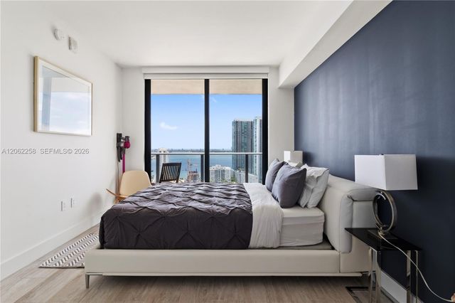 121 NE 34th Street 2807, Miami, FL 33137