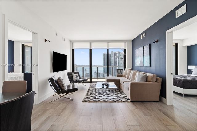 121 NE 34th Street 2807, Miami, FL 33137