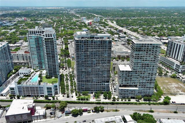 121 NE 34th Street 2807, Miami, FL 33137