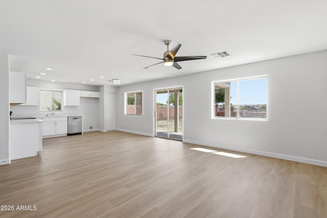 23841 N OASIS Boulevard, Florence, AZ 85132