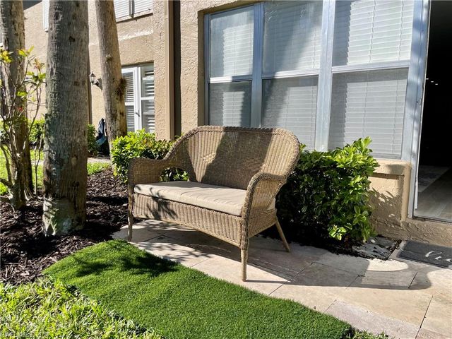 4270 Jack Frost CT # 5, Naples, FL 34112