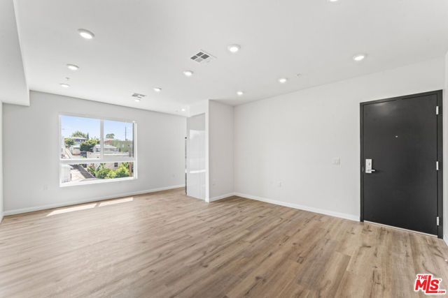 3105 Bellevue Avenue 205, Los Angeles, CA 90026