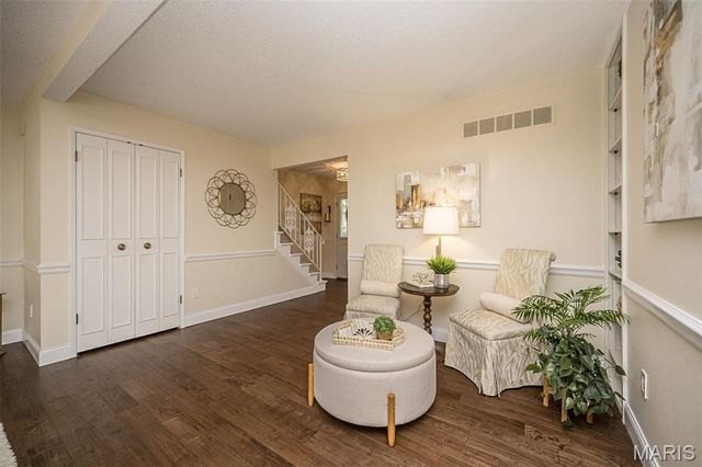 13348 La Barge Drive, Chesterfield, MO 63141