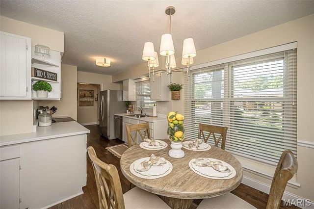 13348 La Barge Drive, Chesterfield, MO 63141