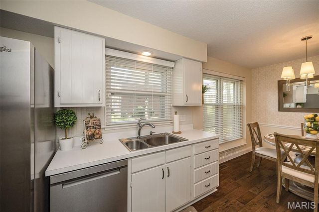 13348 La Barge Drive, Chesterfield, MO 63141