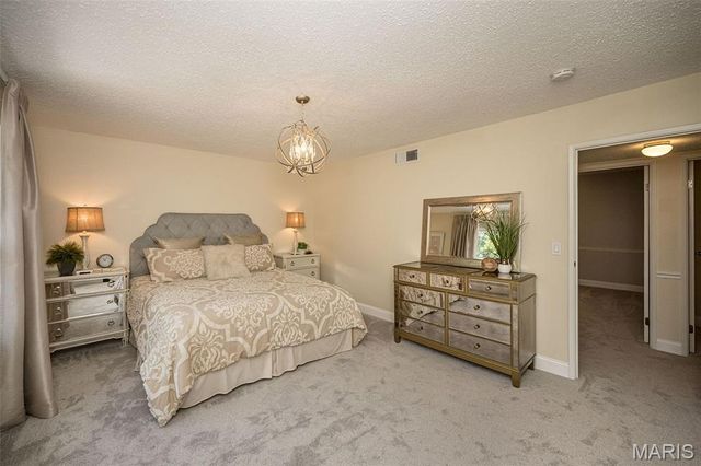 13348 La Barge Drive, Chesterfield, MO 63141