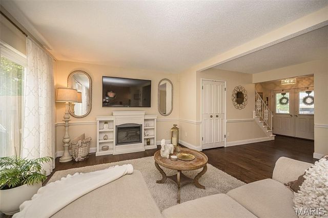 13348 La Barge Drive, Chesterfield, MO 63141