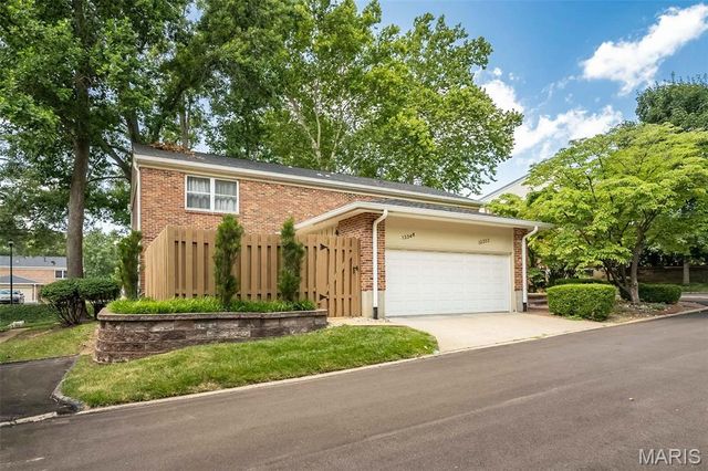 13348 La Barge Drive, Chesterfield, MO 63141
