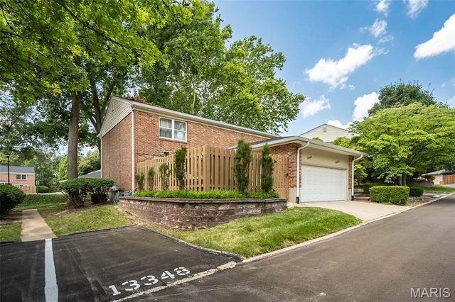 13348 La Barge Drive, Chesterfield, MO 63141