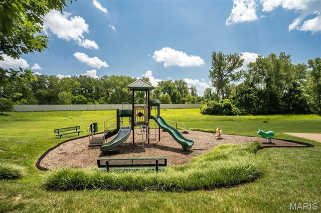 13348 La Barge Drive, Chesterfield, MO 63141