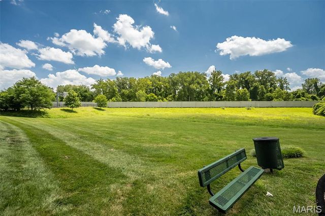 13348 La Barge Drive, Chesterfield, MO 63141