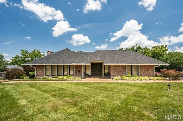 13348 La Barge Drive, Chesterfield, MO 63141