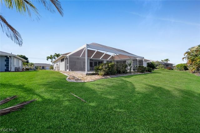 2041 SE 16th ST, Cape Coral, FL 33990