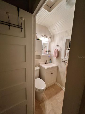 810 N TREMAIN STREET, Mount Dora, FL 32757