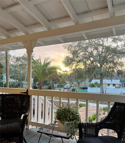 810 N TREMAIN STREET, Mount Dora, FL 32757